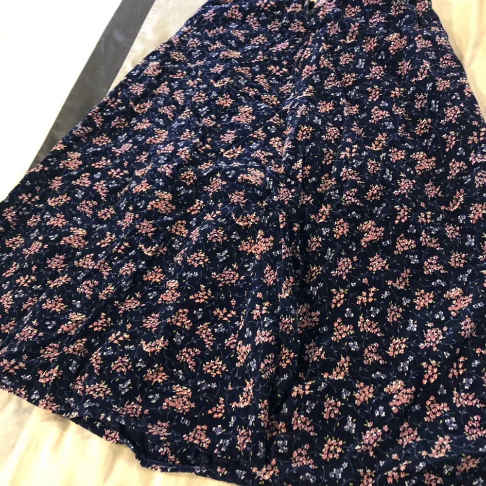 Women skirts nice